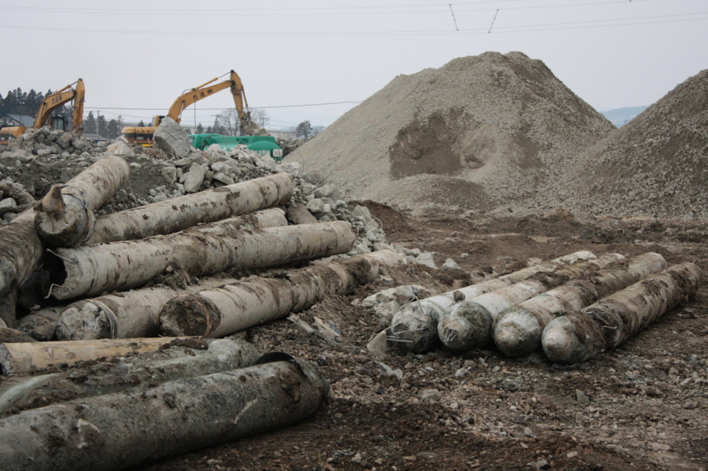 既存杭抜き工事・地中障害撤去工事